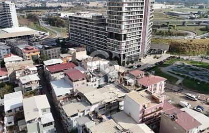 BORNOVA ALTINDAĞ’DA MERKEZİ KONUMDA SATILIK 3 KATLI BİNA