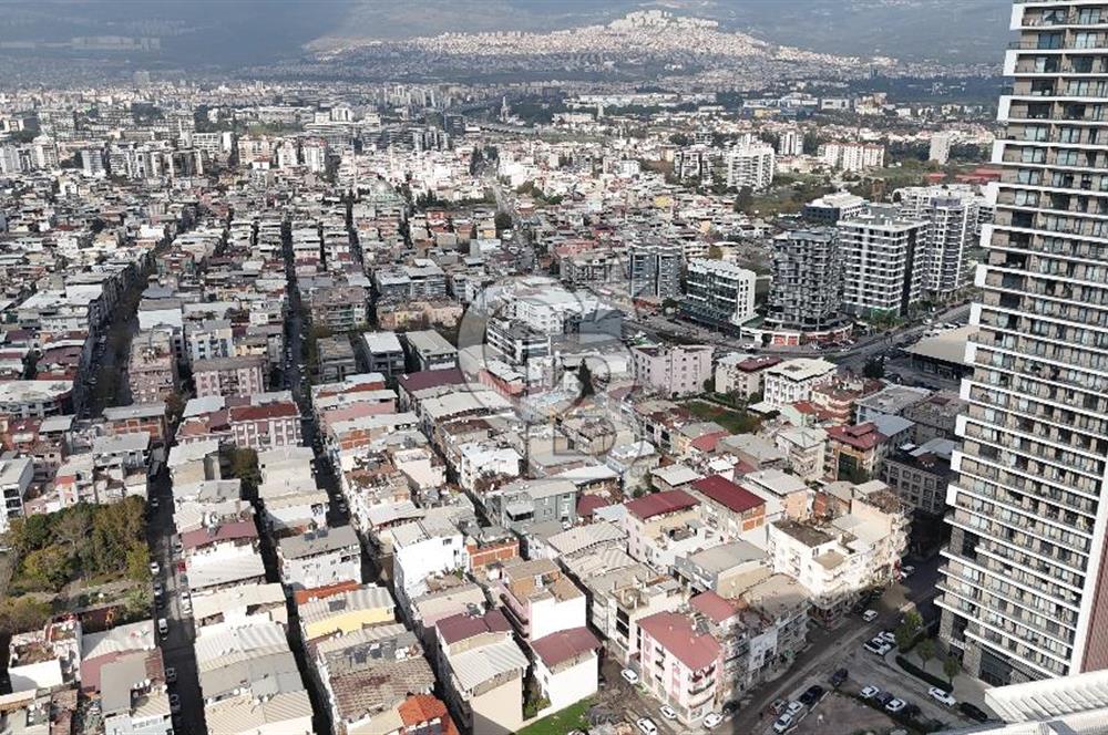 BORNOVA ALTINDAĞ’DA MERKEZİ KONUMDA SATILIK 3 KATLI BİNA