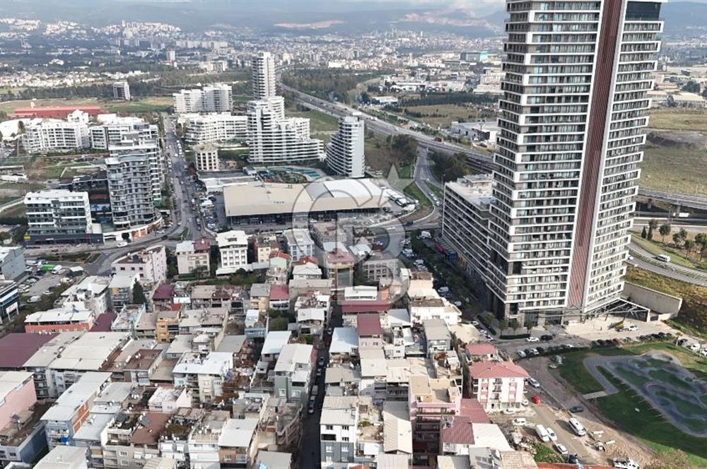 BORNOVA ALTINDAĞ’DA MERKEZİ KONUMDA SATILIK 3 KATLI BİNA