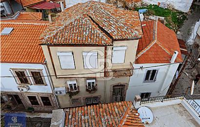 Ayvalık Fethiye 'de 280 m2 Tarihi Rum evi ve 183 m2 Arsa