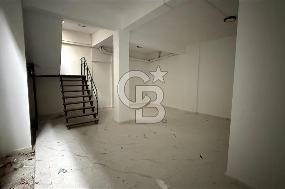 Gazi Caddesinde Satılık 120M2 3 katlı dükkan