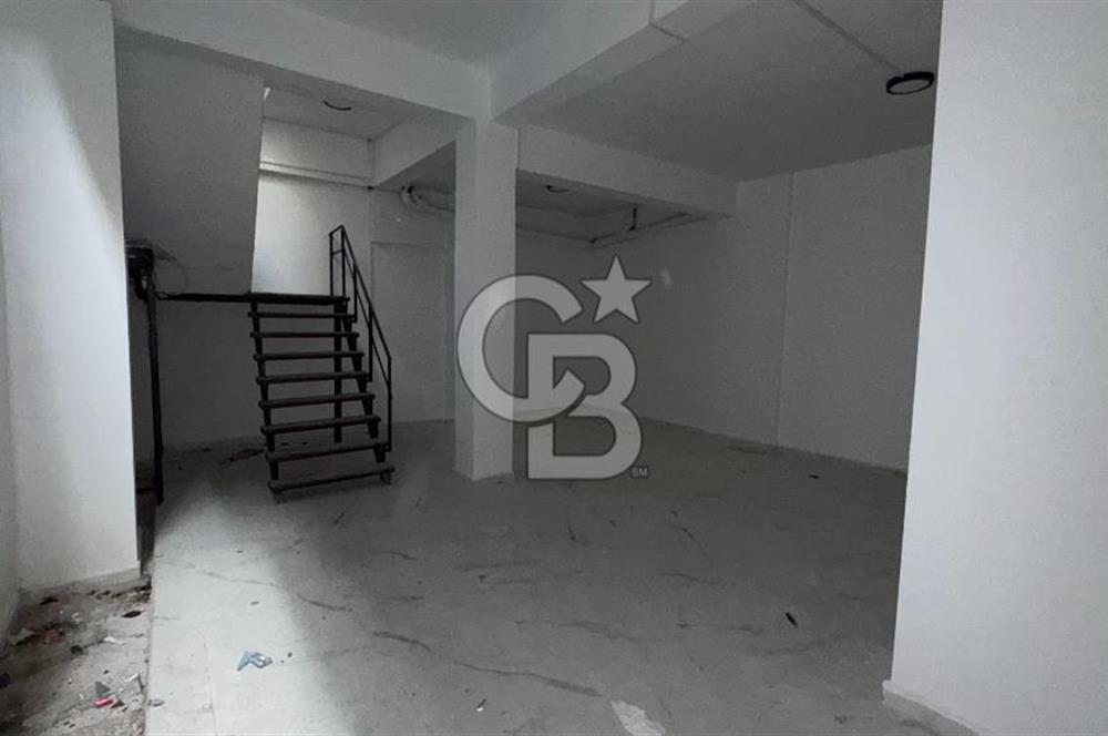 Gazi Caddesinde Satılık 120M2 3 katlı dükkan