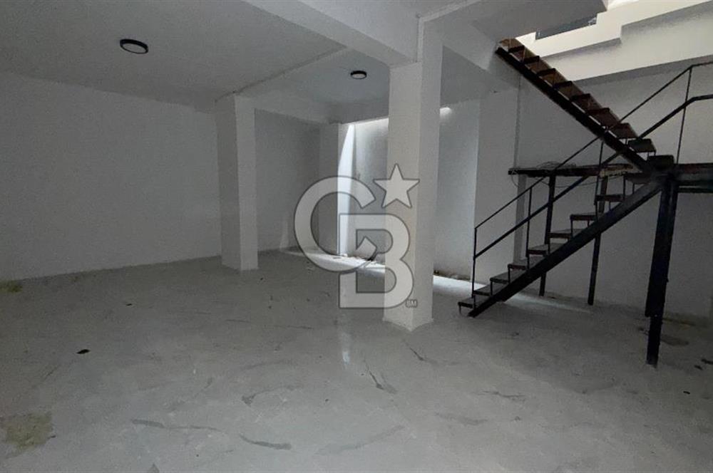 Gazi Caddesinde Satılık 120M2 3 katlı dükkan