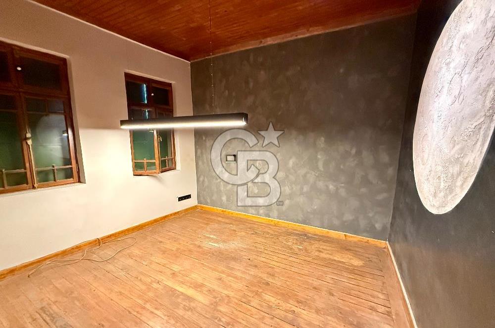 ALSANCAK ŞEHİTLER CADDESİ ÜZERİNDE – KİRALIK TARİHİ YAPI | YÜKSEK TABELA DEĞER