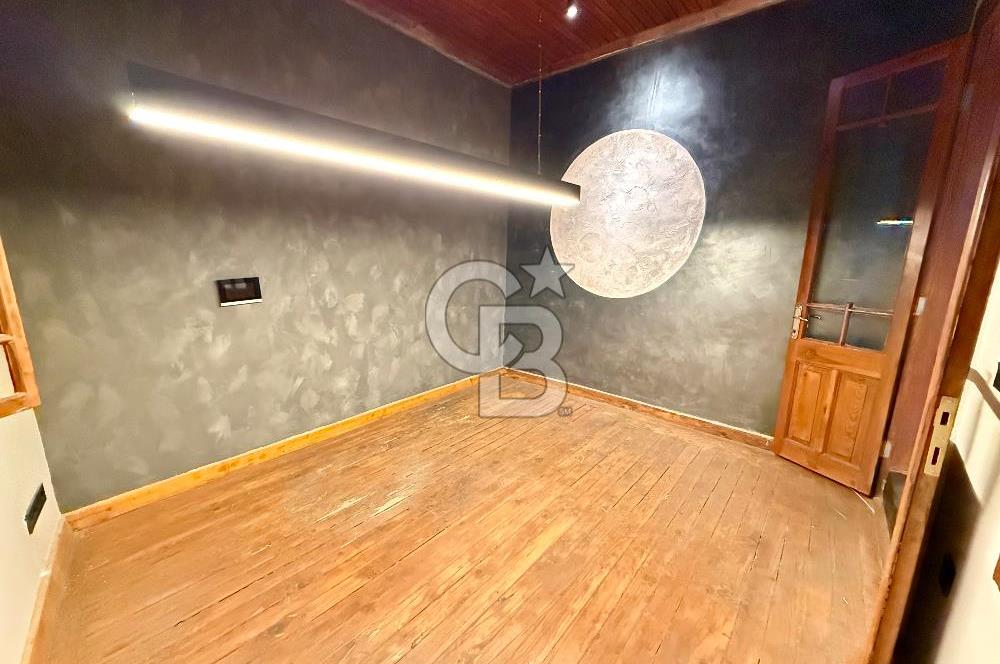 ALSANCAK ŞEHİTLER CADDESİ ÜZERİNDE – KİRALIK TARİHİ YAPI | YÜKSEK TABELA DEĞER