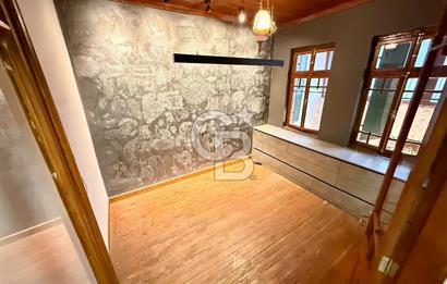 ALSANCAK ŞEHİTLER CADDESİ ÜZERİNDE – KİRALIK TARİHİ YAPI | YÜKSEK TABELA DEĞER