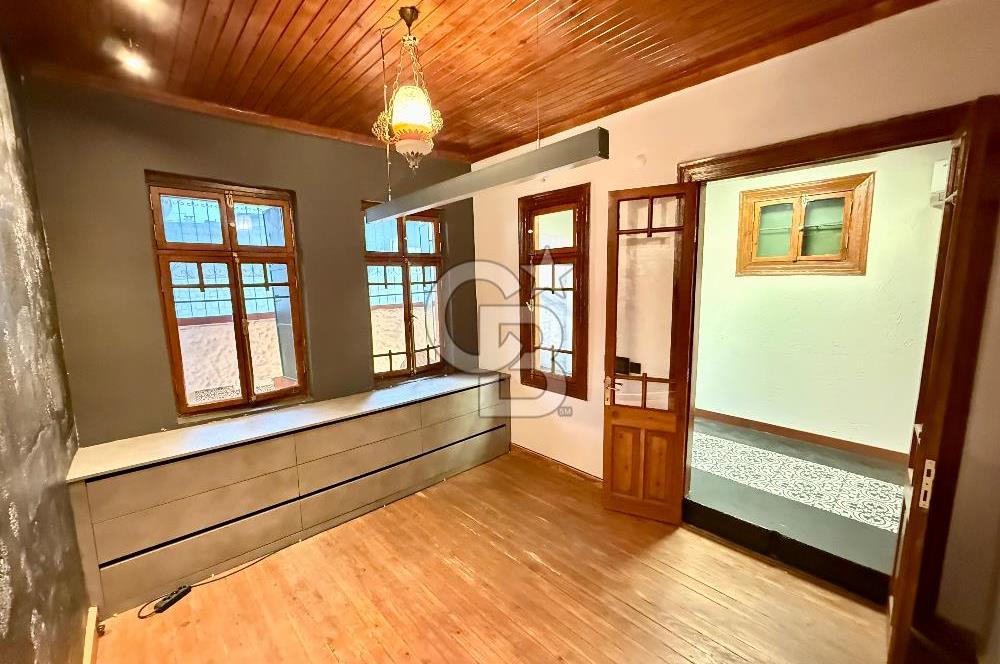 ALSANCAK ŞEHİTLER CADDESİ ÜZERİNDE – KİRALIK TARİHİ YAPI | YÜKSEK TABELA DEĞER