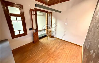 ALSANCAK ŞEHİTLER CADDESİ ÜZERİNDE – KİRALIK TARİHİ YAPI | YÜKSEK TABELA DEĞER