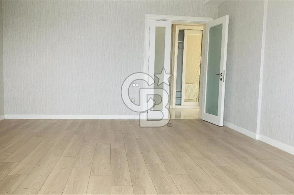 KEÇİÖREN OVACIKTA SMD TOWERS SİTESİNDE SATILIK 4+1 LÜKS DAİRE