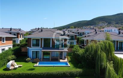 KOCAELİ BAŞİSKELE BAHÇECİK'TE 4+1SİTE İÇİ MÜSTAKİL HAVUZLU VİLLA