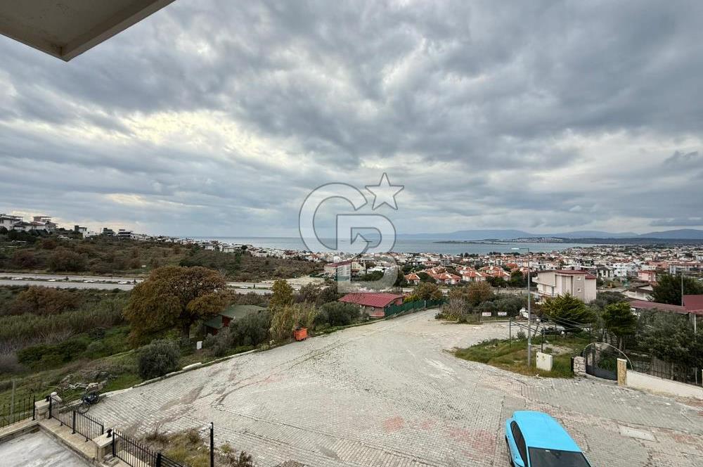 SEFERİHİSAR AKARCA'DA SIFIR DENİZ MANZARALI 2+2 VİLLA 