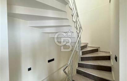 SEFERİHİSAR AKARCA'DA SIFIR DENİZ MANZARALI 2+2 VİLLA 