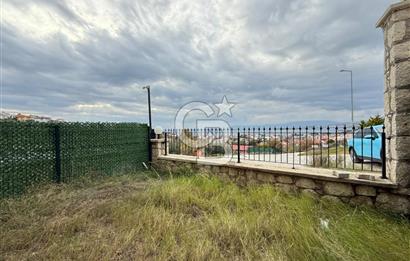 SEFERİHİSAR AKARCA'DA SIFIR DENİZ MANZARALI 2+2 VİLLA 