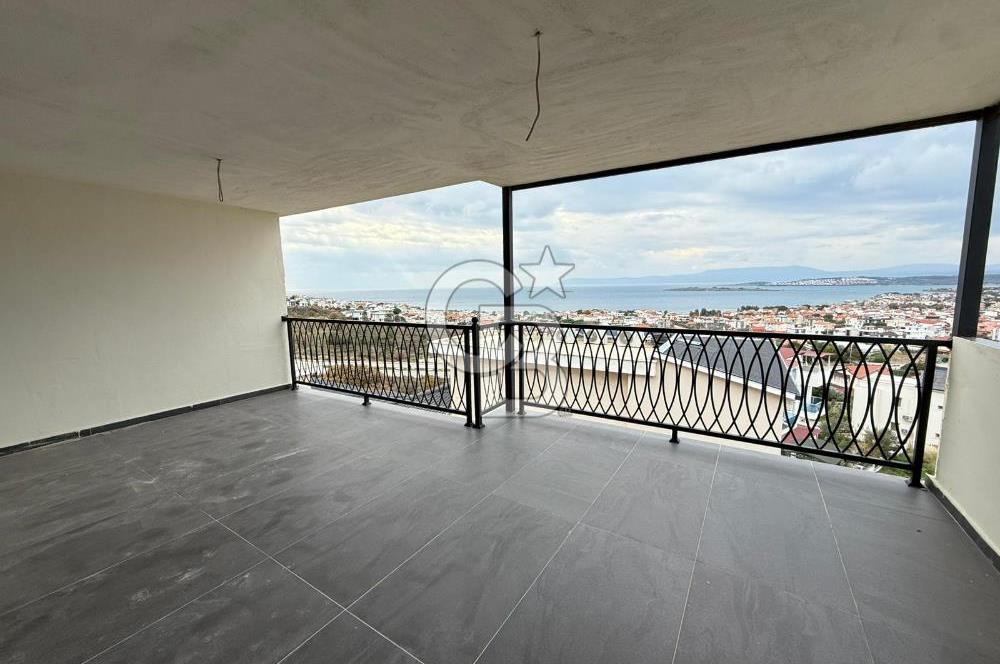 SEFERİHİSAR AKARCA'DA SIFIR DENİZ MANZARALI 2+2 VİLLA 