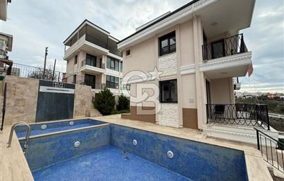 SEFERİHİSAR AKARCA'DA SIFIR DENİZ MANZARALI 2+2 VİLLA 