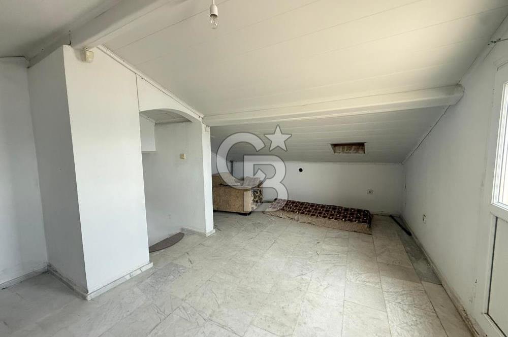 SEFERİHİSAR AKARCA'DA 5+1 DENİZ MANZARALI TERASLI VİLLA