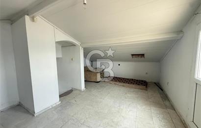 SEFERİHİSAR AKARCA'DA 5+1 DENİZ MANZARALI TERASLI VİLLA