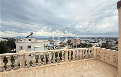 SEFERİHİSAR AKARCA'DA 5+1 DENİZ MANZARALI TERASLI VİLLA