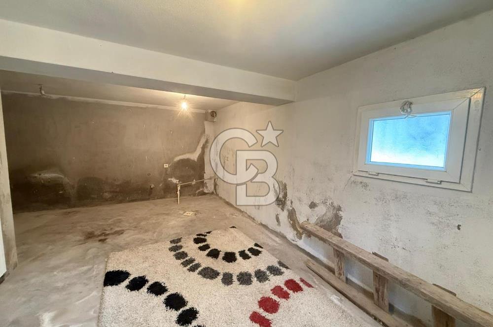 SEFERİHİSAR AKARCA'DA 5+1 DENİZ MANZARALI TERASLI VİLLA