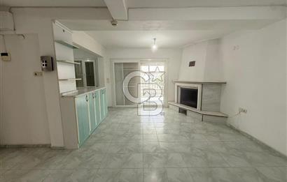 SEFERİHİSAR AKARCA'DA 5+1 DENİZ MANZARALI TERASLI VİLLA