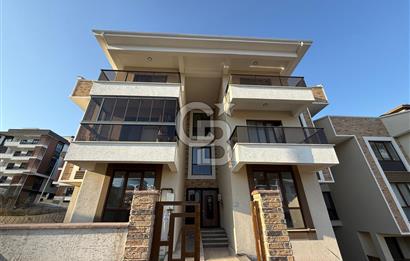 Çiftlikköy Çiftlik Mahallesi’nde Satılık Eşyalı 5+1 Dubleks Daire