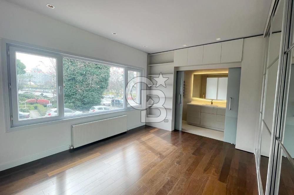 Kalamış Sahilde İçi Tamamen Yenilenmiş KİRALIK 3+1 Daire