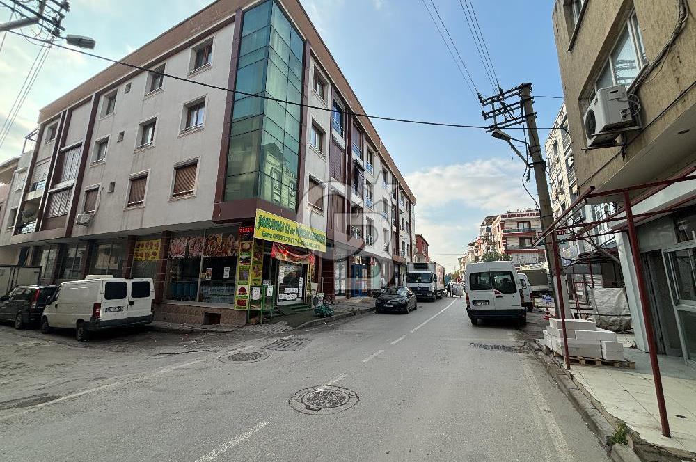 Yamanlar'da Barış Caddesi Üzerinde Satılık Dükkan 