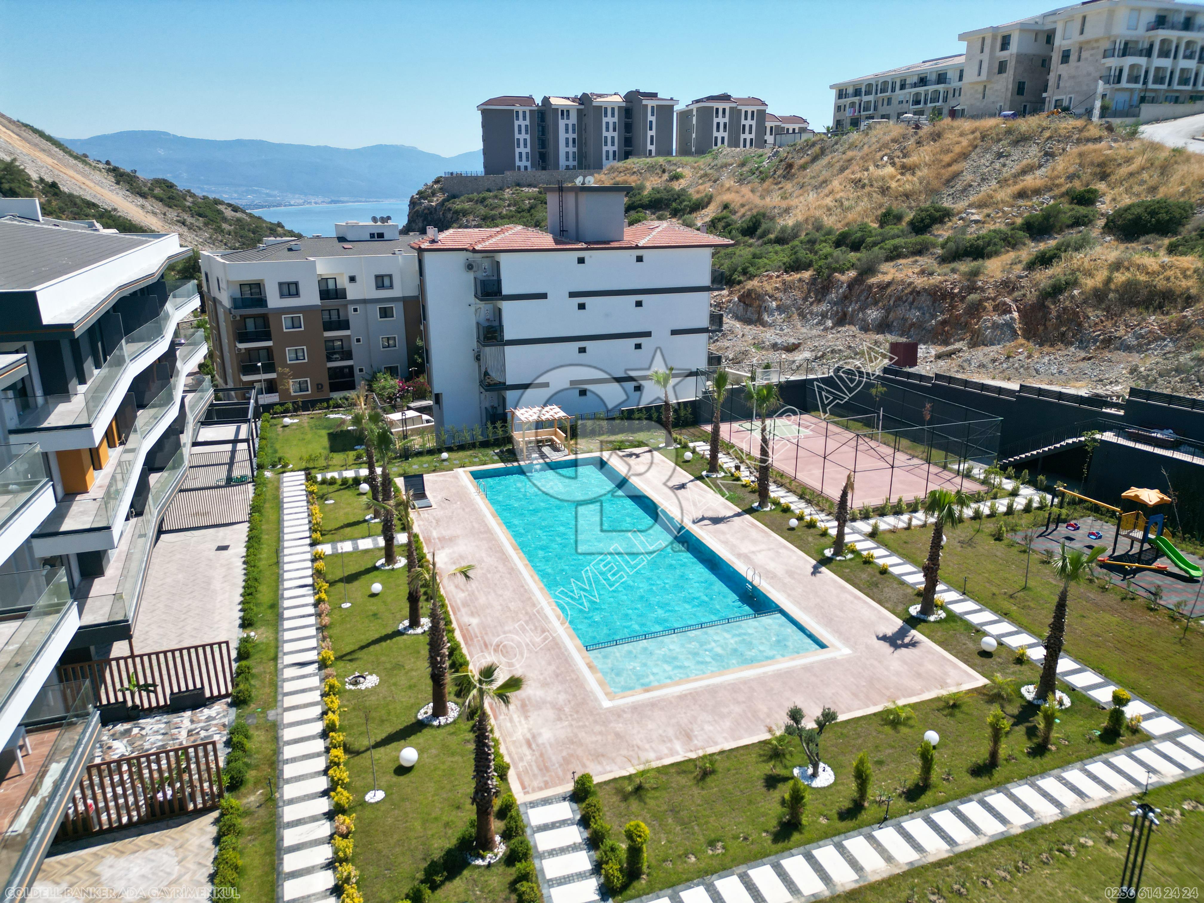 KUŞADASI DEĞİRMENDERE DE ULTRA LÜKS 1+1 DAİRE