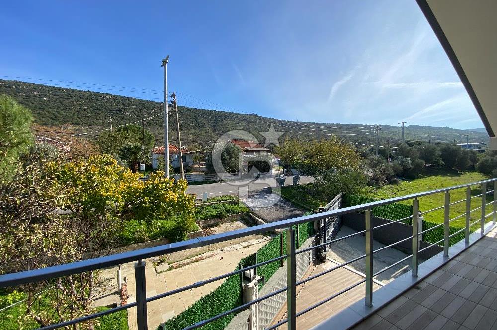 Urla Zeytineli Köyünde Denize 600m Mesafede Satılık Tarla