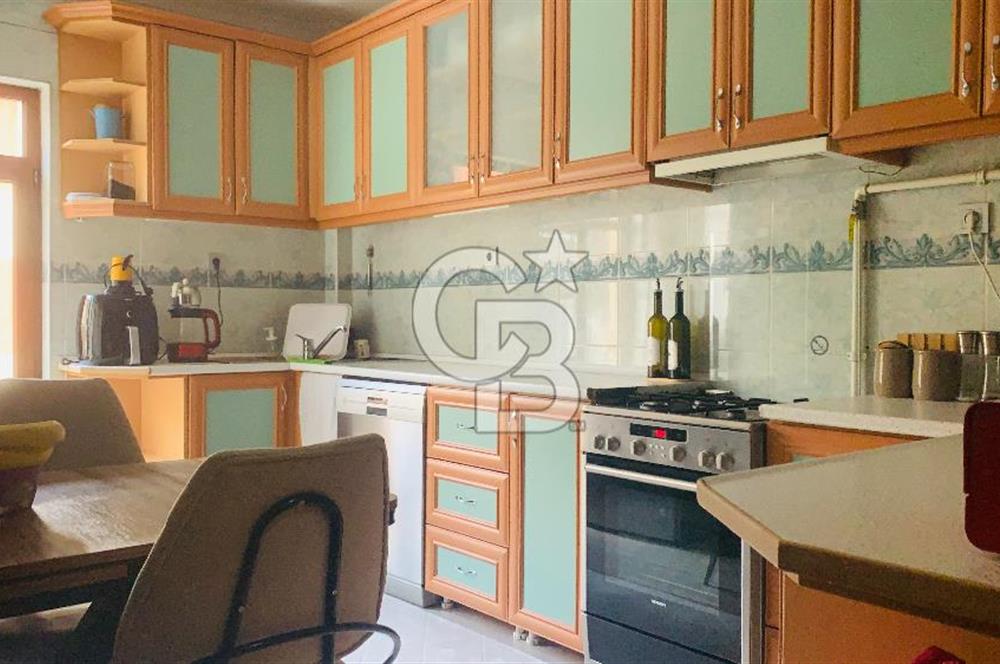 SUBAYEVLERİ DİNÇ SOKAKTA KÖŞE BİNA YAPILI 3+1 SATILIK DAİRE