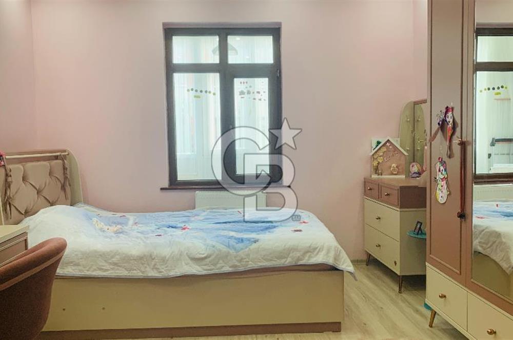 SUBAYEVLERİ DİNÇ SOKAKTA KÖŞE BİNA YAPILI 3+1 SATILIK DAİRE