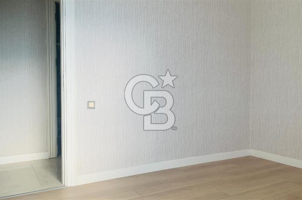 KEÇİÖREN OVACIKTA SMD TOWERS SİTESİNDE SATILIK 4+1 LÜKS DAİRE