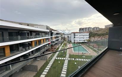 KUŞADASI DEĞİRMENDERE DE ULTRA LÜKS 1+1 DAİRE