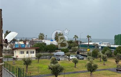 Güzelbahçe Yalı Mahallesi'nde Deniz Manzaralı Satılık Villa