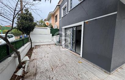 Güzelbahçe Yalı Mahallesi'nde Deniz Manzaralı Satılık Villa