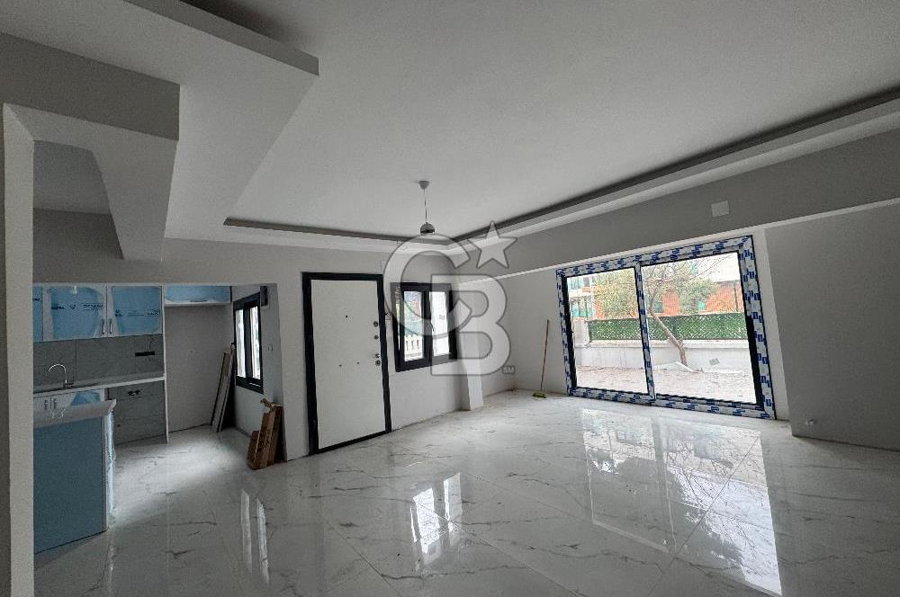 Güzelbahçe Yalı Mahallesi'nde Deniz Manzaralı Satılık Villa