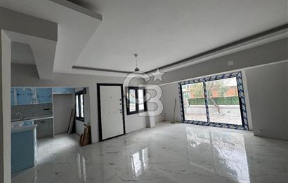 Güzelbahçe Yalı Mahallesi'nde Deniz Manzaralı Satılık Villa