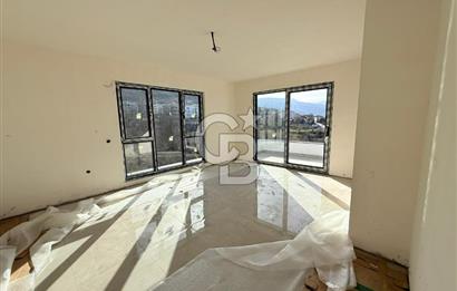 BAŞİSKELE BAHÇECİK'TE 1 DÖNÜM ARSA İÇERİSİNDE 5+2 FORLEXS VİLLA