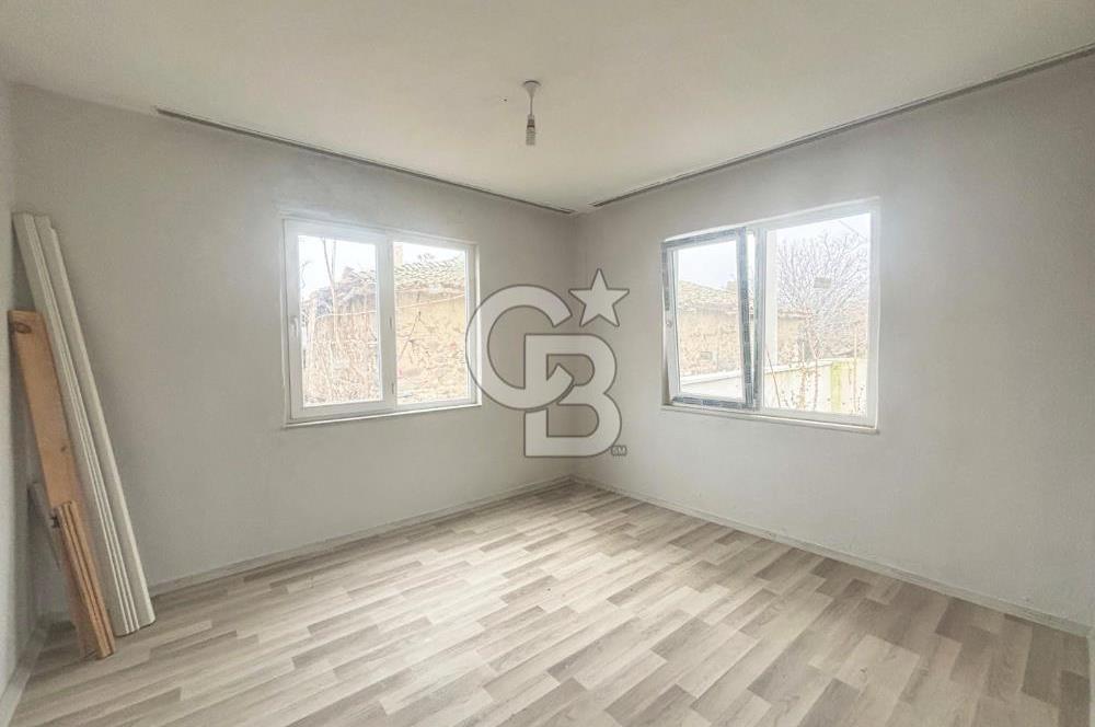 CB KİNG'DEN NERGİZ MAHALLESİ SATILIK 240m² ARSA VE ARSA İÇERİSİNDE 100m² EV 