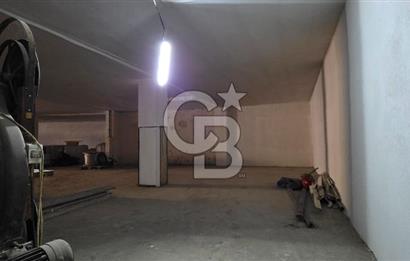 Maltepe Girne Caddesi E-5 Yan Yol Üzeri 650m2 Kiralık Dükkan