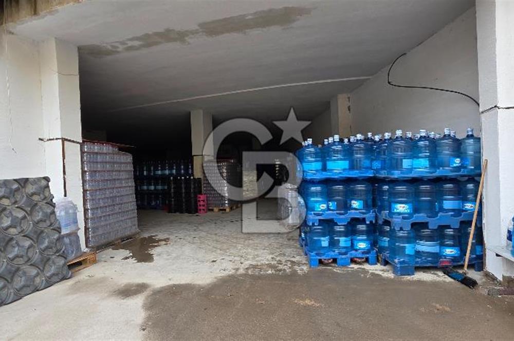Maltepe Girne Caddesi E-5 Yan Yol Üzeri 650m2 Kiralık Dükkan