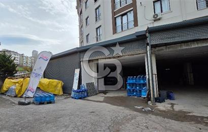 Maltepe Girne Caddesi E-5 Yan Yol Üzeri 650m2 Kiralık Dükkan
