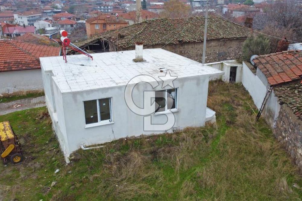 CB KİNG'DEN NERGİZ MAHALLESİ SATILIK 240m² ARSA VE ARSA İÇERİSİNDE 100m² EV 