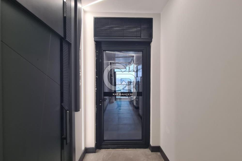 METAFOR ANKARA KULE'DE LÜX YAPILI 19.KAT DEPOLU KİRALIK OFİS