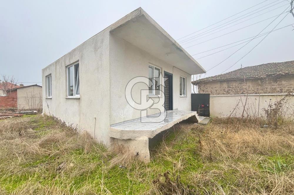 CB KİNG'DEN NERGİZ MAHALLESİ SATILIK 240m² ARSA VE ARSA İÇERİSİNDE 100m² EV 