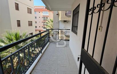 Bostanlı Merkez'de İş Yerine de Uygun Kiralık 225m2 4+1 Daire