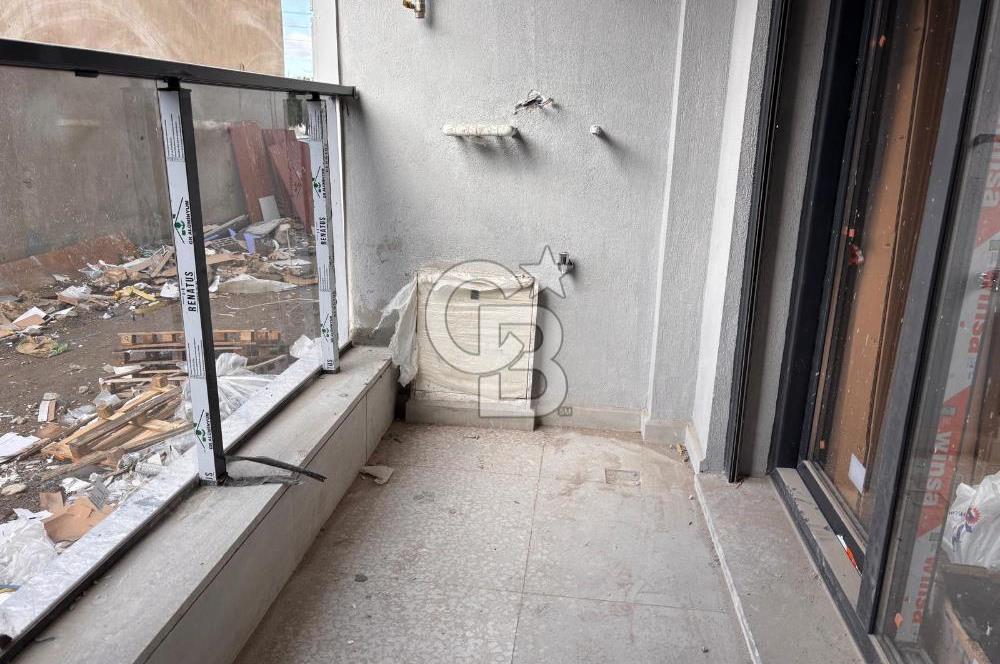 İzmir Menemen Seyrek Mah. Havuzlu Güvenlikli 1+1 Satılık Daire