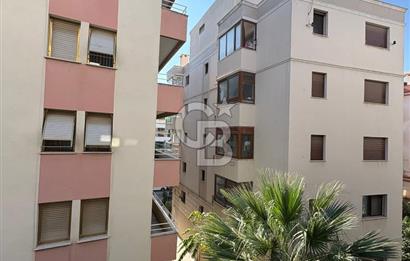 Bostanlı Merkez'de İş Yerine de Uygun Kiralık 225m2 4+1 Daire