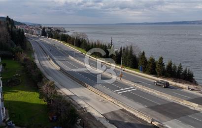 KOCAELİ GÖLCÜK ULAŞLI'DA DENİZ MANZARALI 3+1 SATILIK DAİRE