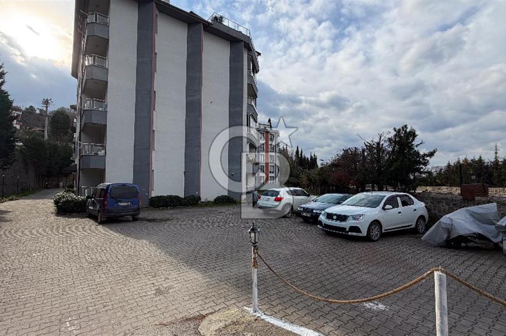 KOCAELİ GÖLCÜK ULAŞLI'DA DENİZ MANZARALI 3+1 SATILIK DAİRE